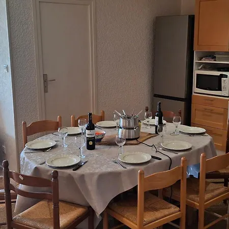 : Pour 8 Pers, 3 Pieces, Balcon - Fr-1-549-162 * Chamrousse